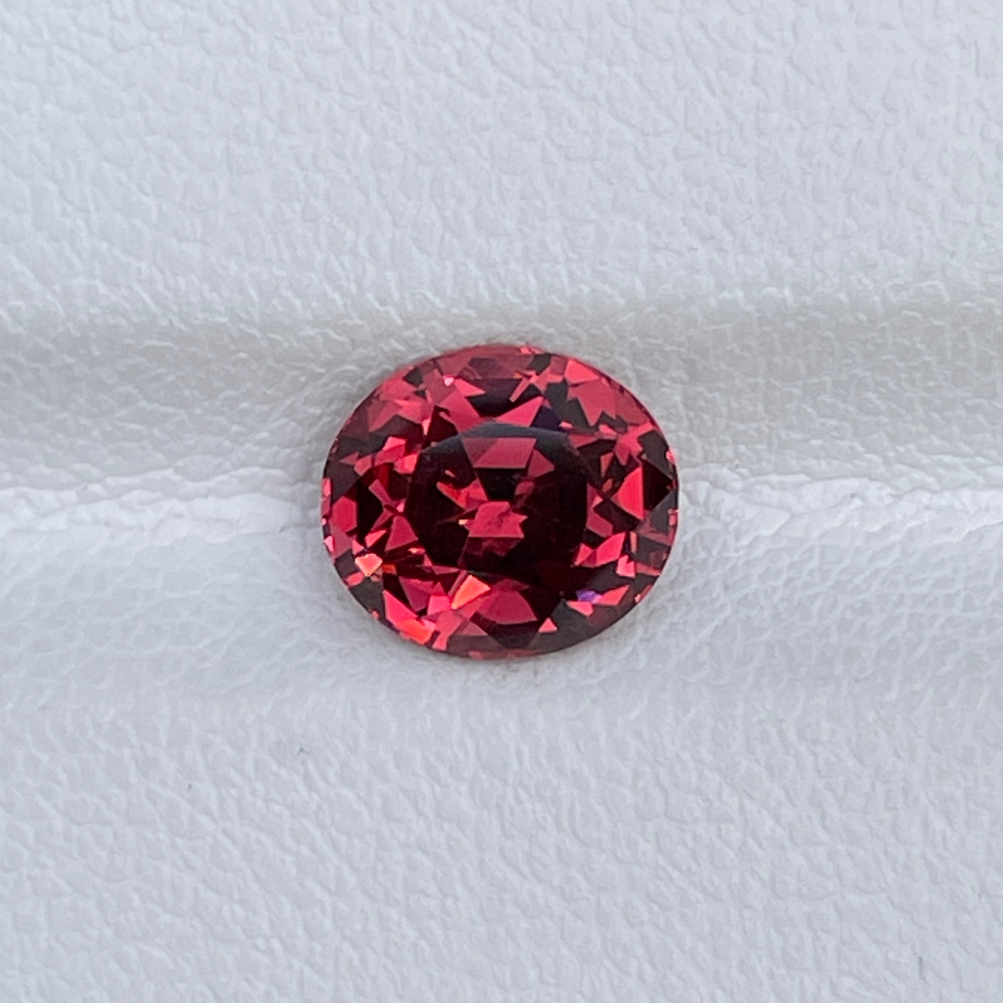 Certified 2.53 Cts Natural Rhodolite Garnet Oval Cut Gemstone