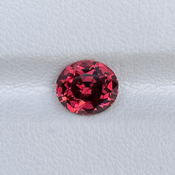 Certified 2.53 Cts Natural Rhodolite Garnet Oval Cut Gemstone
