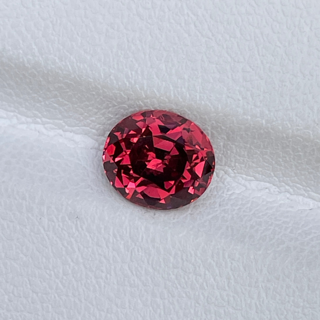 Certified 2.53 Cts Natural Rhodolite Garnet Oval Cut Gemstone