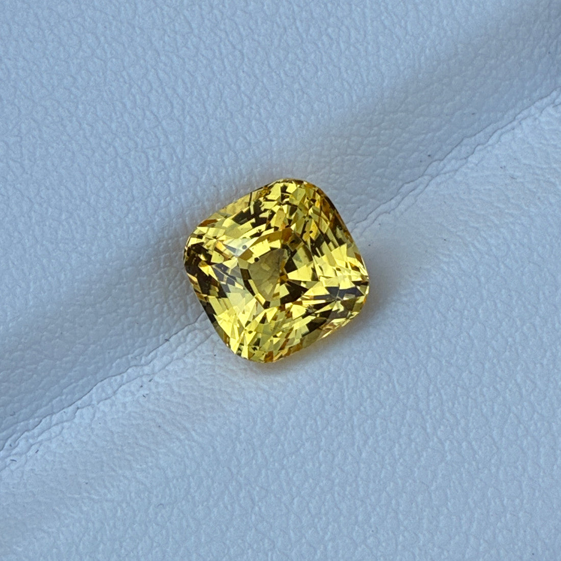 Natural Unheated Yellow Sapphire 3.32 Cts Cushion Sri Lanka Loose Gemstone