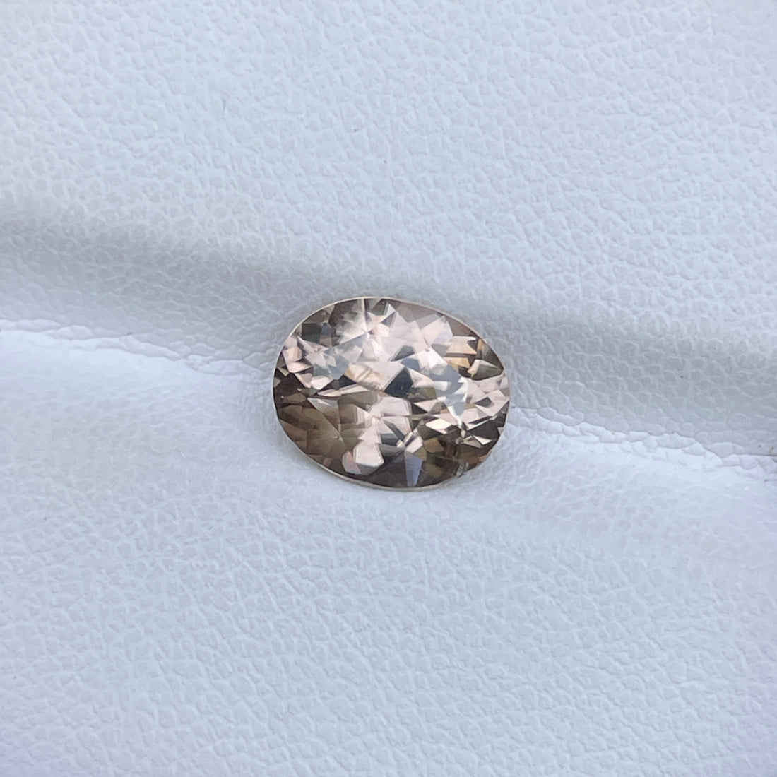 3.88Cts Peach Zircon Oval Cut Loose Gemstone for Ring or Pendant Setting