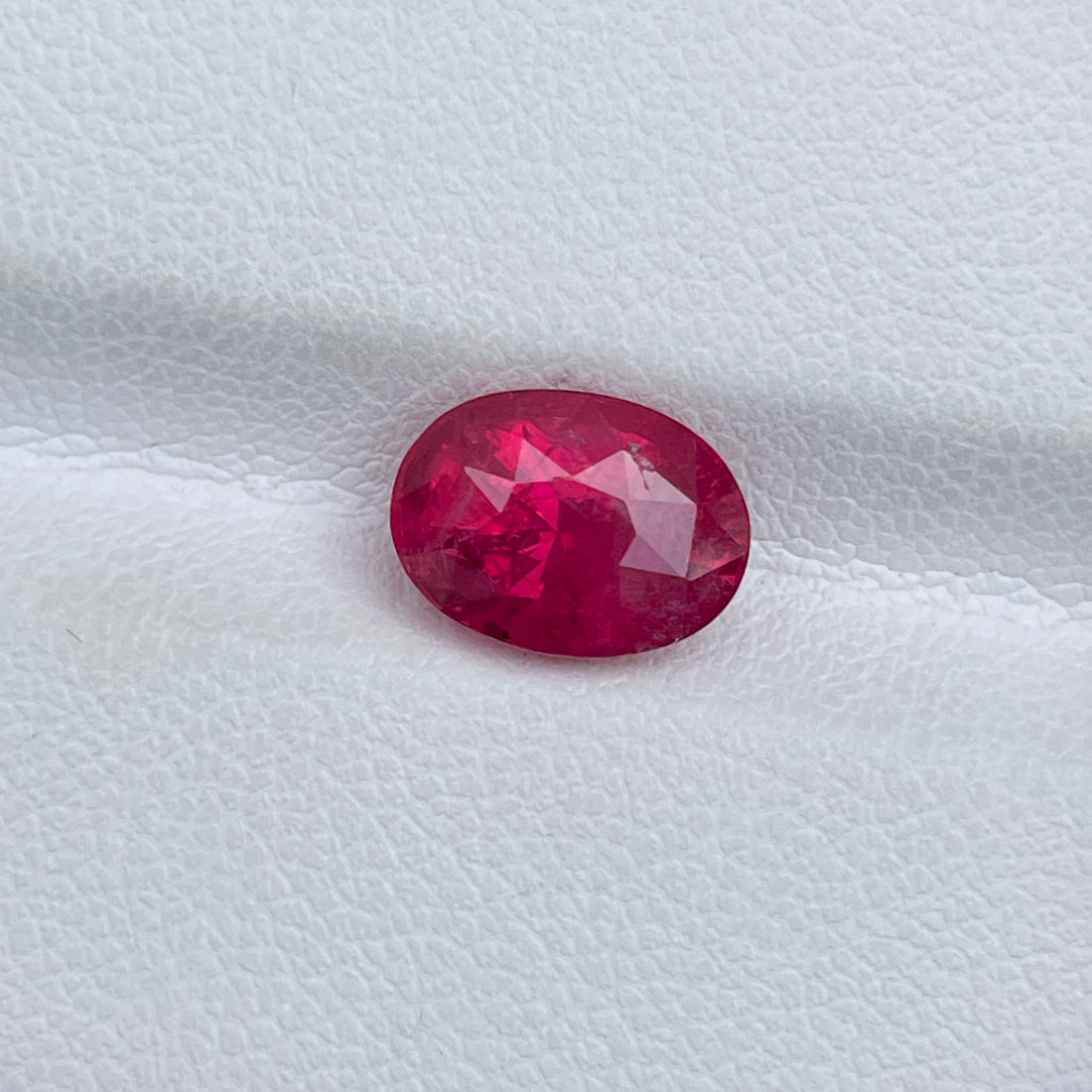 3.30 Cts Natural Oval Mahenge Spinel – Ideal Centerpiece for Fine Ring