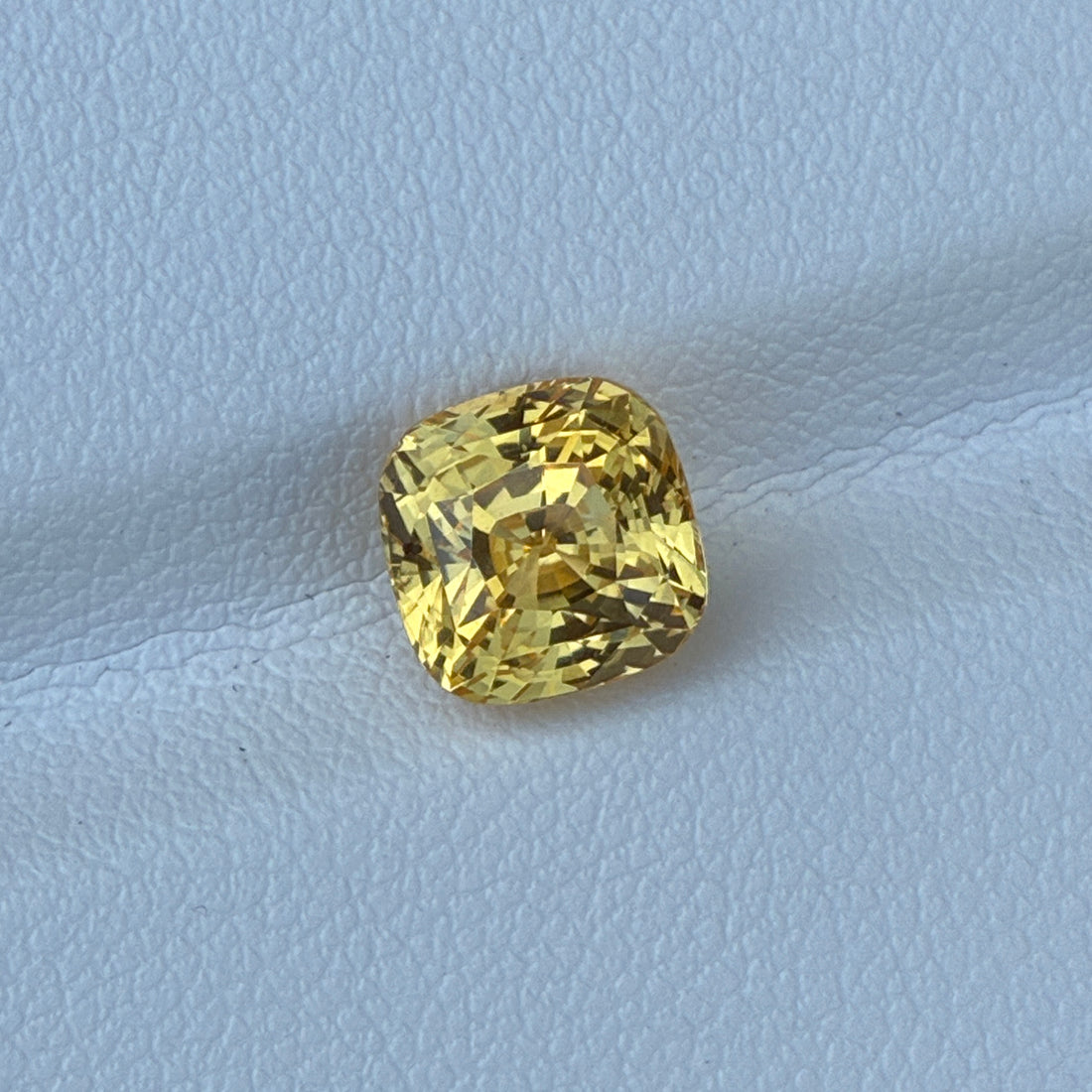 3.47 Ct Natural Unheated Golden Yellow Sapphire Cushion Gemstone Jewelry