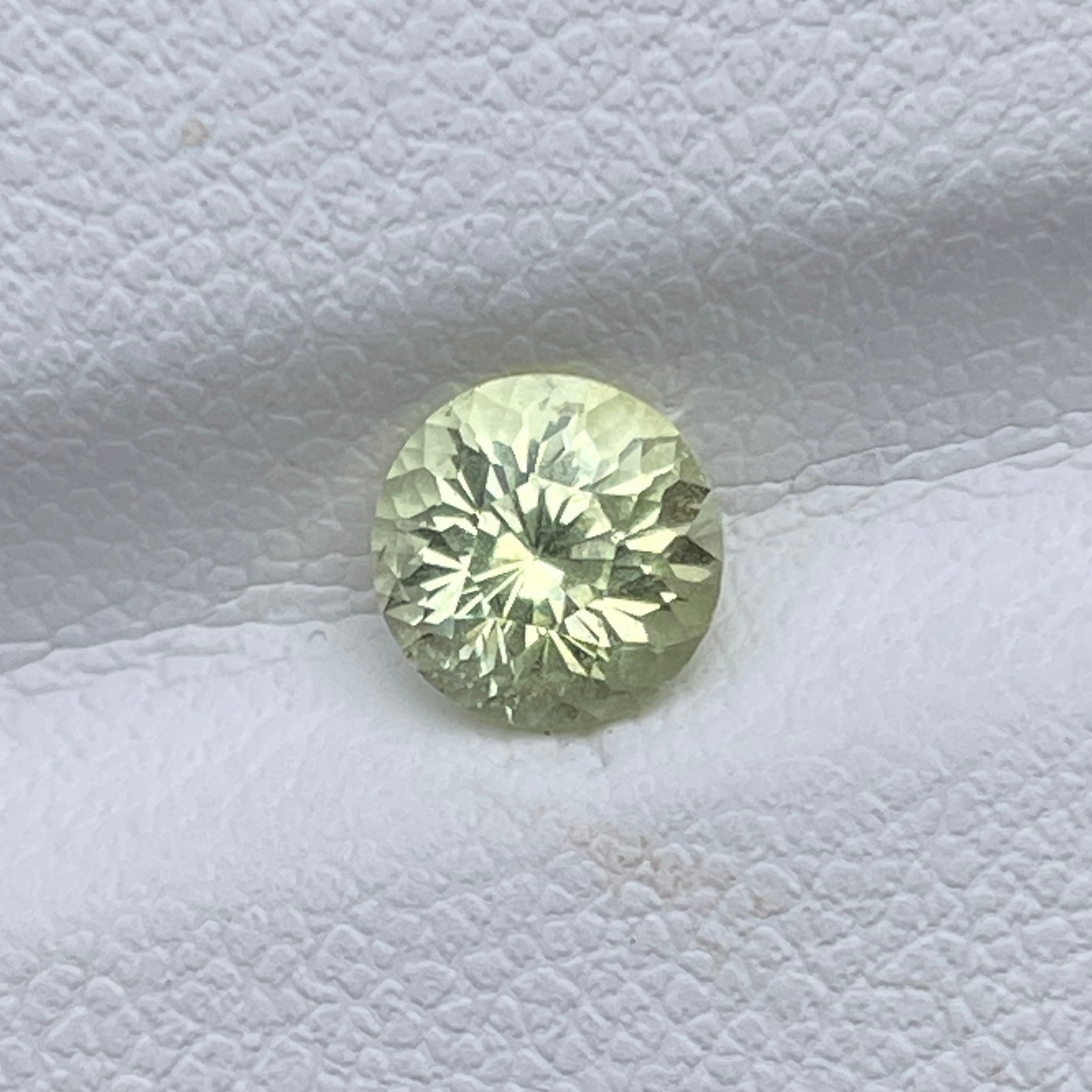 Natural Yellow Chrysoberyl 1.05 Cts Round Cut Jewelry Ring Gift Gemstone