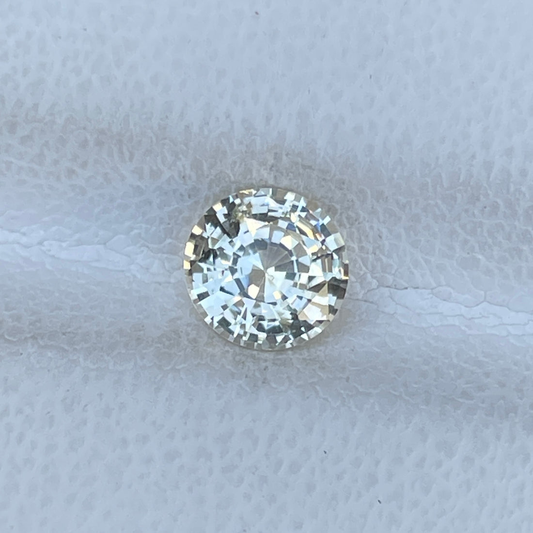 Natural Yellow Tint Sapphire 1.11 Cts Round Cut Sri Lanka Loose Gem