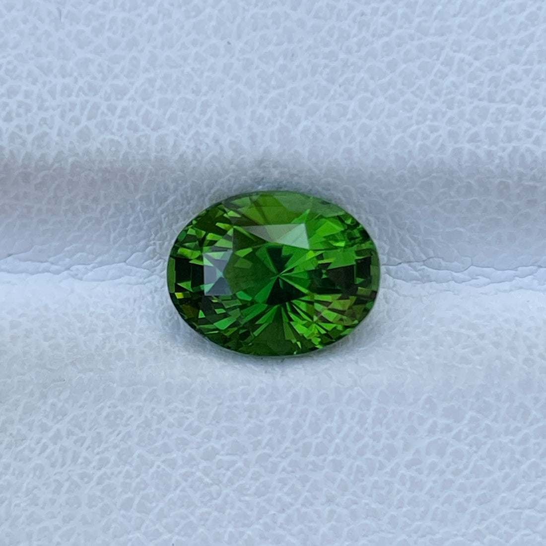 Certified 2.13 Cts Natural Vivid Green Chrome Tourmaline Oval Cut Gemstone