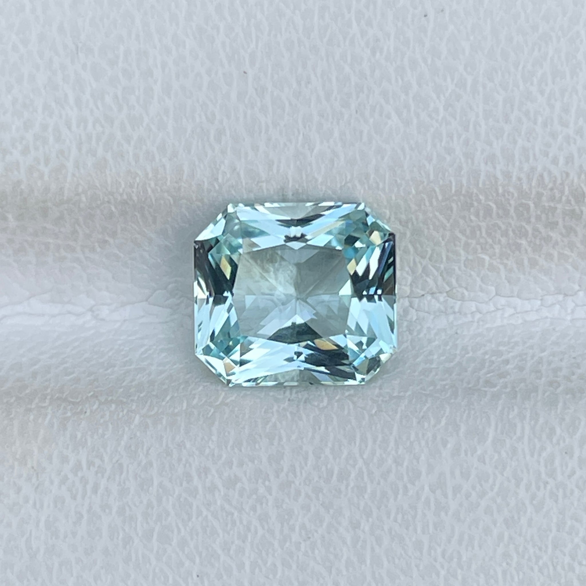 2.31 Ct Natural Blue Aquamarine Radiant Gemstone for Fine Jewelry or Gift