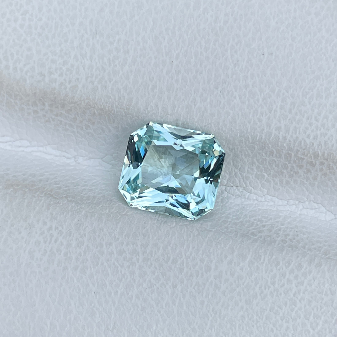 2.31 Ct Natural Blue Aquamarine Radiant Gemstone for Fine Jewelry or Gift