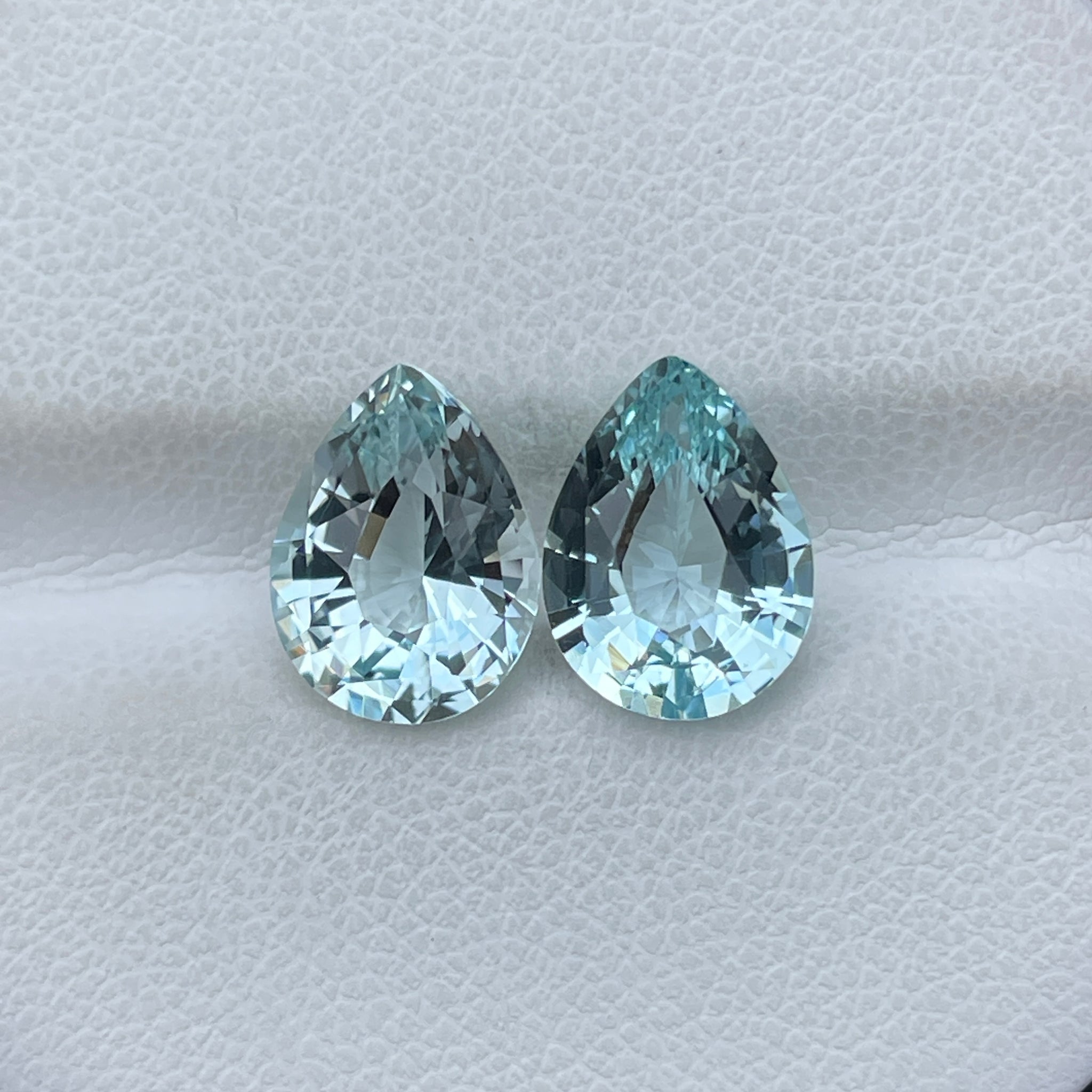 4.73 Ct Natural Blue Aquamarine Pair-Pear Cut Loose Gemstones for Earrings