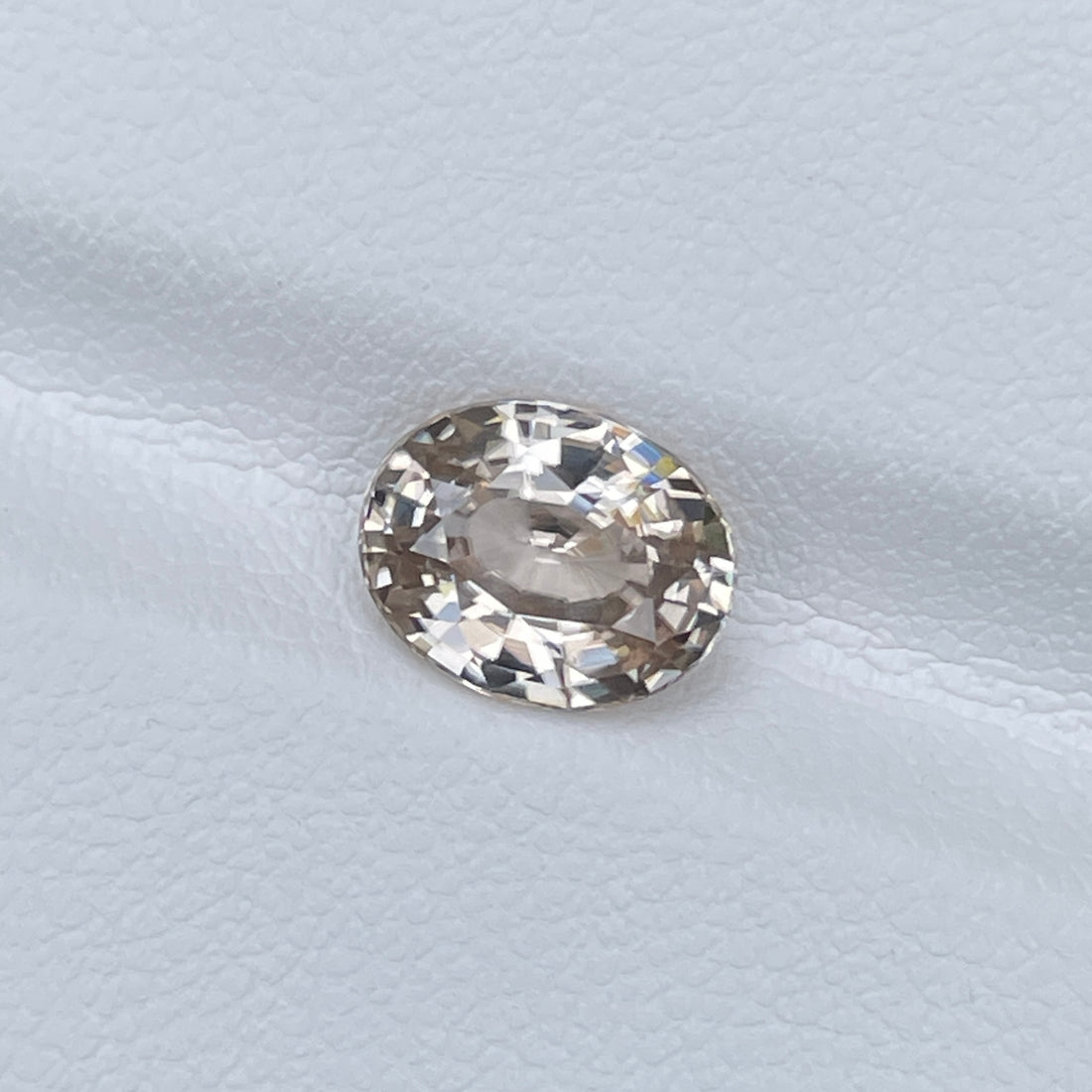 3.31 Cts Natural Peach Zircon Oval Gemstone for Necklace Wedding Gift