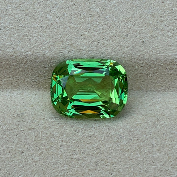 3.83 Ct Cushion Cut Green Tsavorite – Vibrant Gem for Fine Jewelry