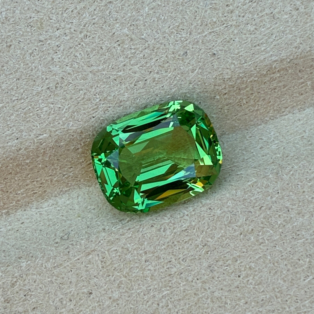 3.83 Ct Cushion Cut Green Tsavorite – Vibrant Gem for Fine Jewelry
