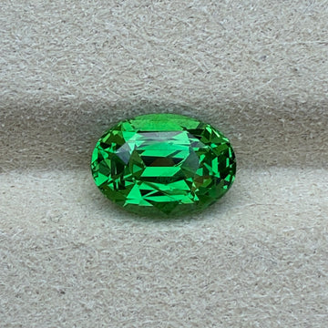 2.69 Cts Natural Green Oval Tsavorite Gemstone Perfect for a Unique Handmade Ring or Custom Fine Jewelry Setting Design in Gold or Platinum