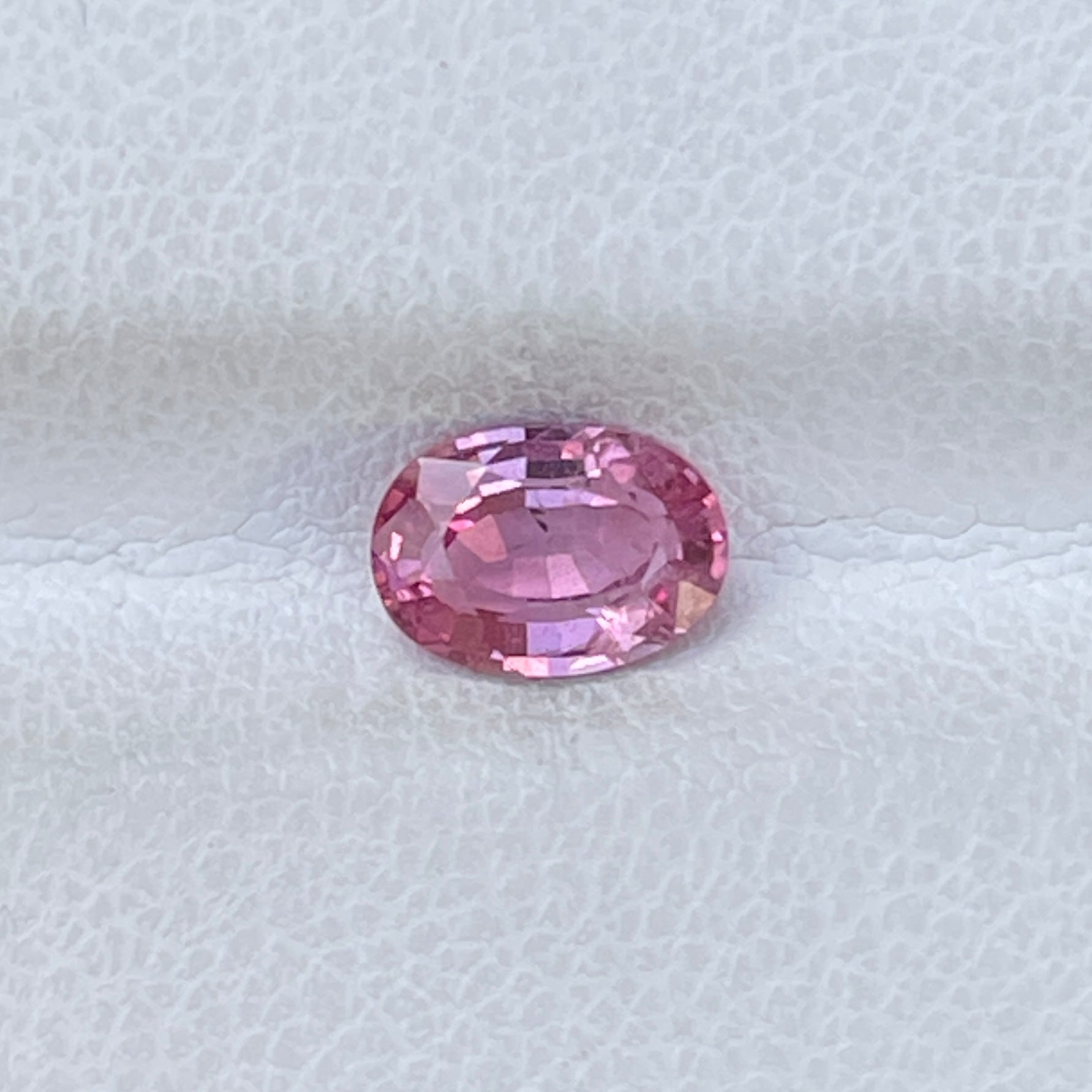 Certified Natural Padparadscha Sapphire – 1.00 Ct Oval Gemstone for Ring