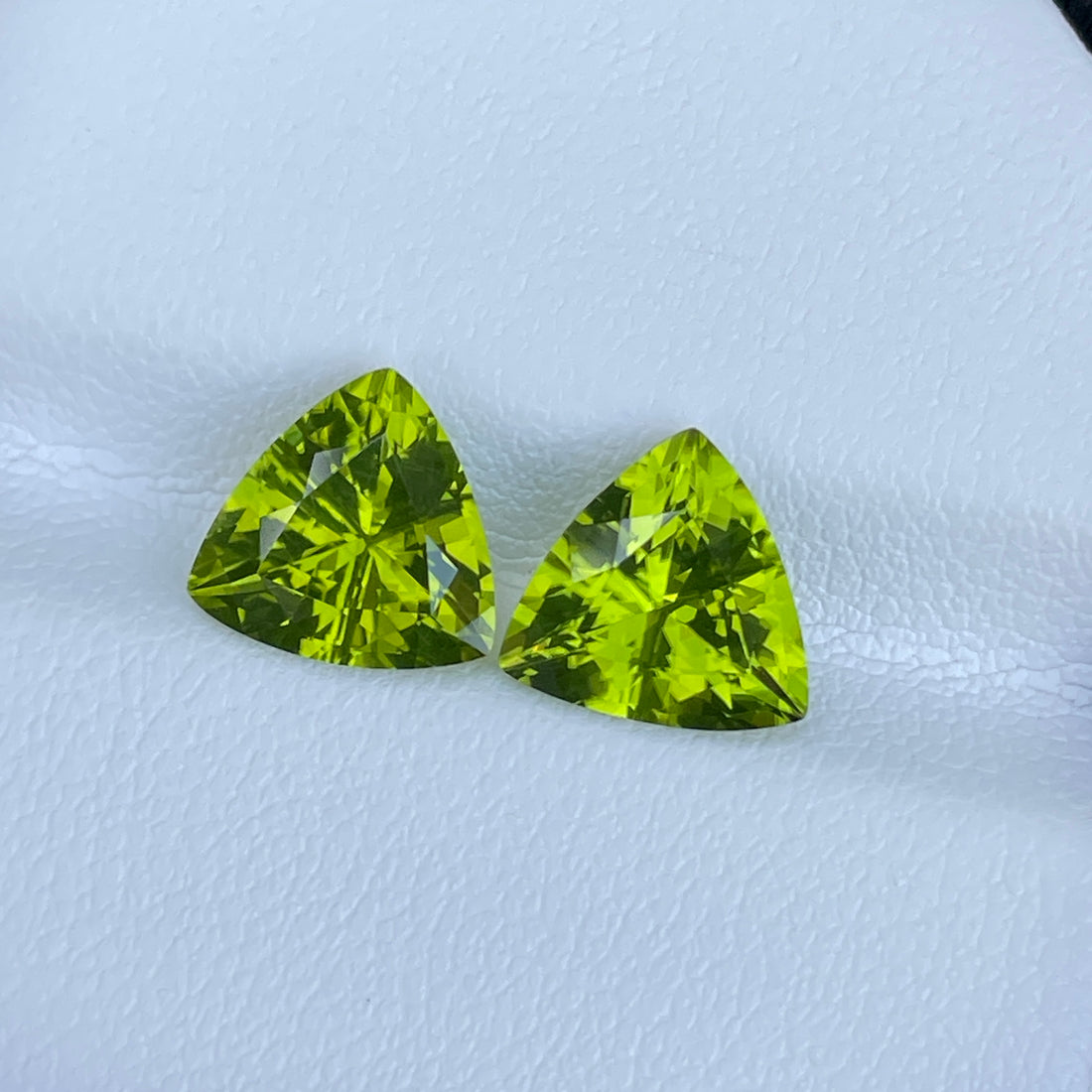Natural Peridot Pair 5.13 Cts Trillion Cut Loose Gemstone