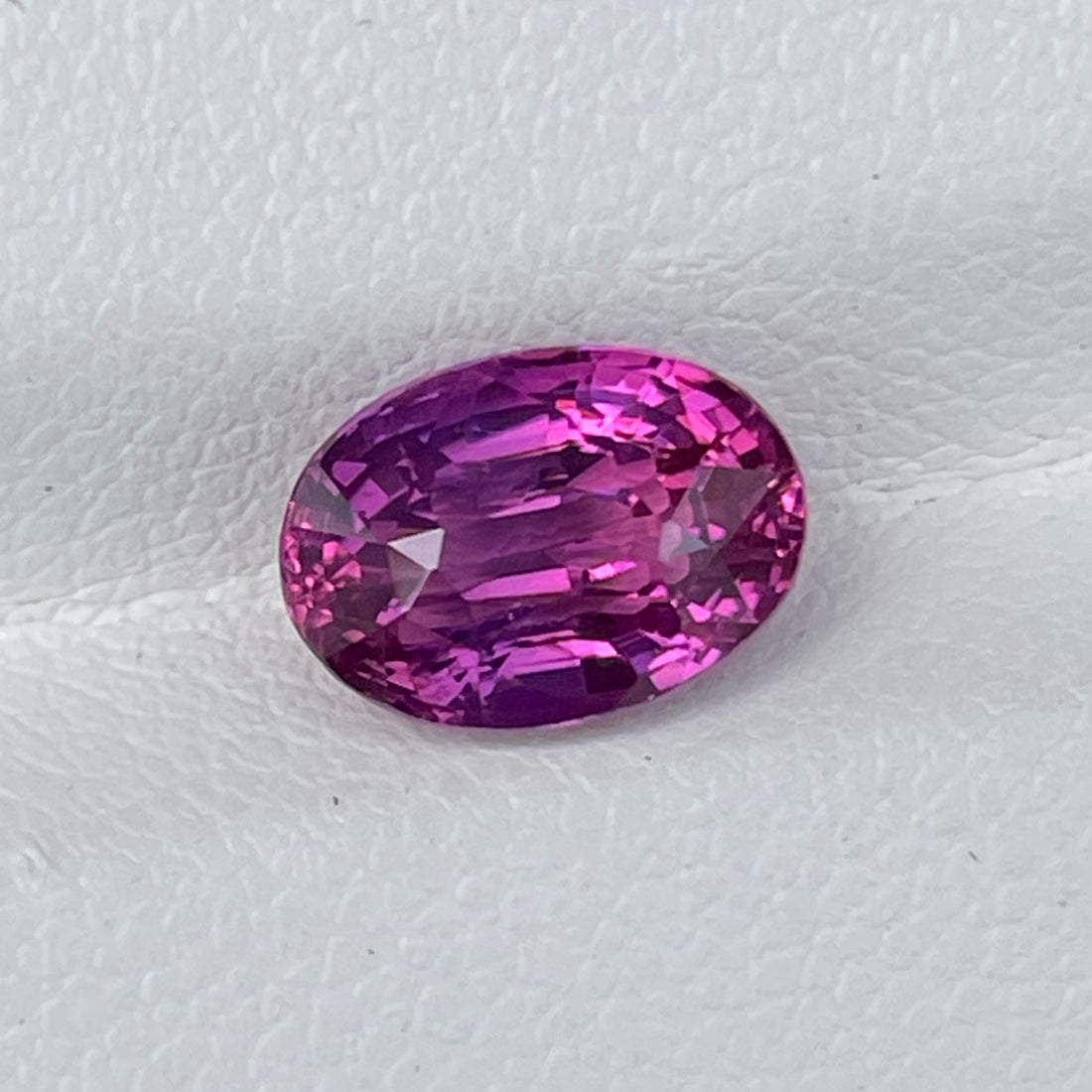 Certified 3.01 Cts Natural Unheated Vivid Pink Sapphire Oval Cut Sri Lanka